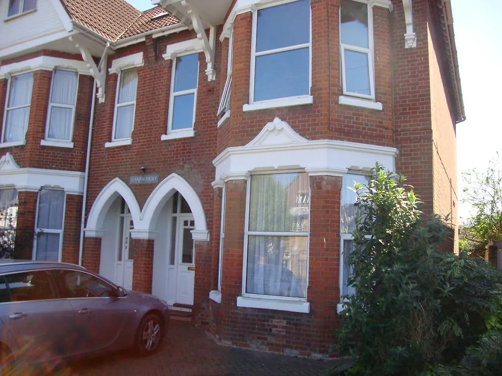 Number 10 Service Apartment - Danes Southampton 0*,