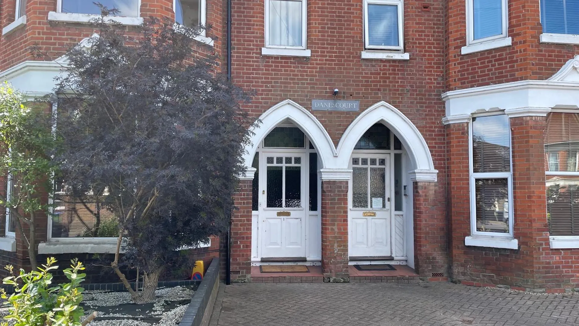 Number 10 Service Apartment - Danes Southampton
