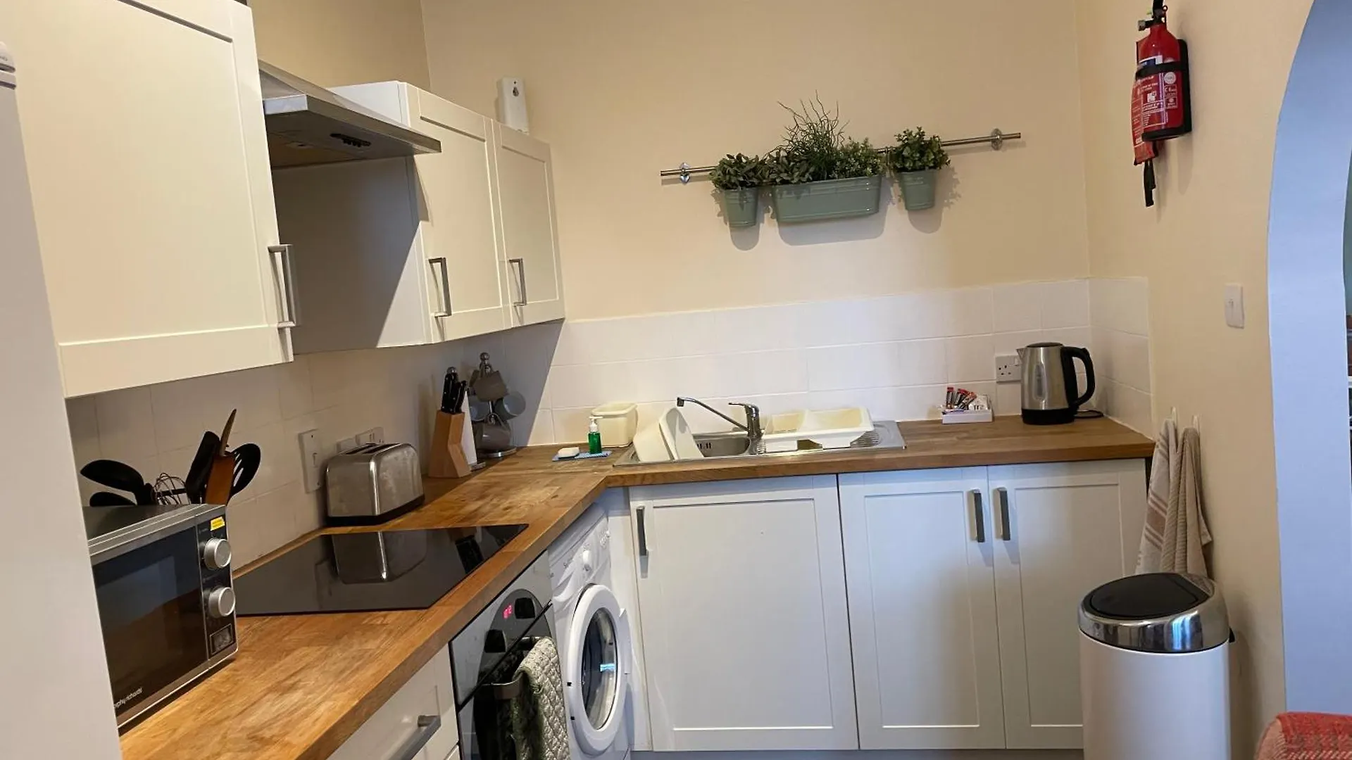 Number 10 Service Apartment - Danes Southampton