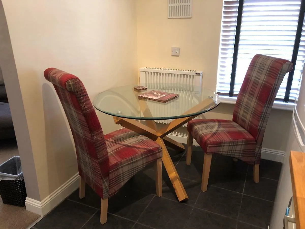 Number 10 Service Apartment - Danes Southampton 0*,  United Kingdom