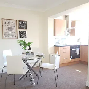 Holiday home K Suites - Alder Road - Free Parking, Southampton